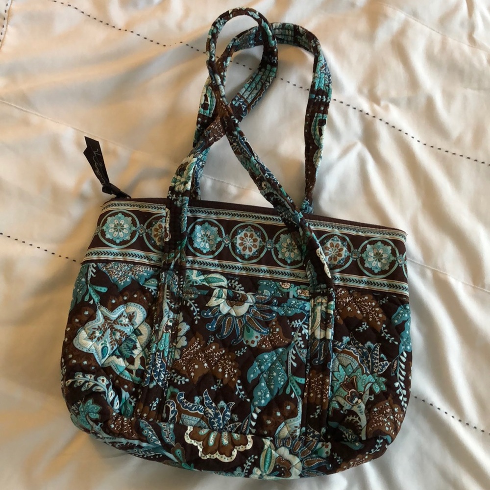 Cute Vera Bradley bag!